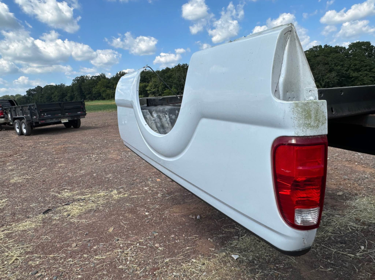 11-16 ford super duty 8ft bed - Image 3
