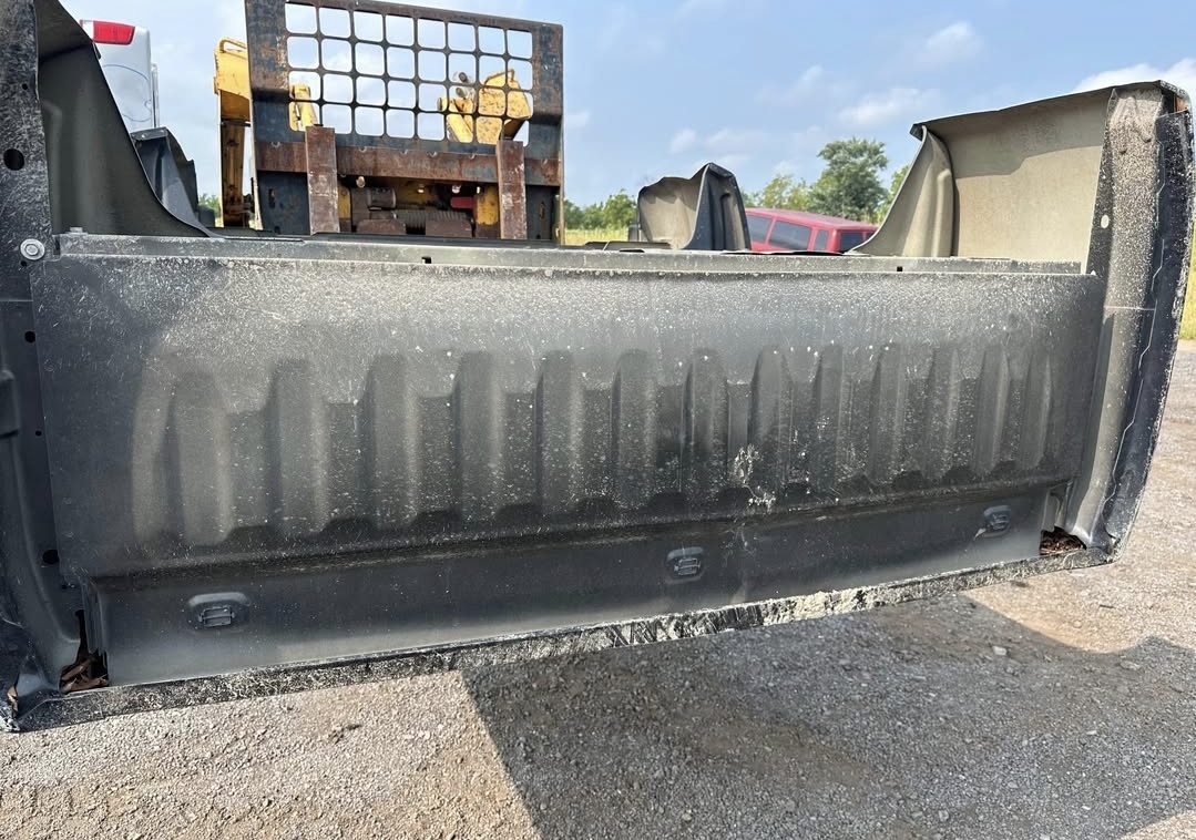 Rust free 07-13 Chevy Silverado 6.5ft bed. - Image 8