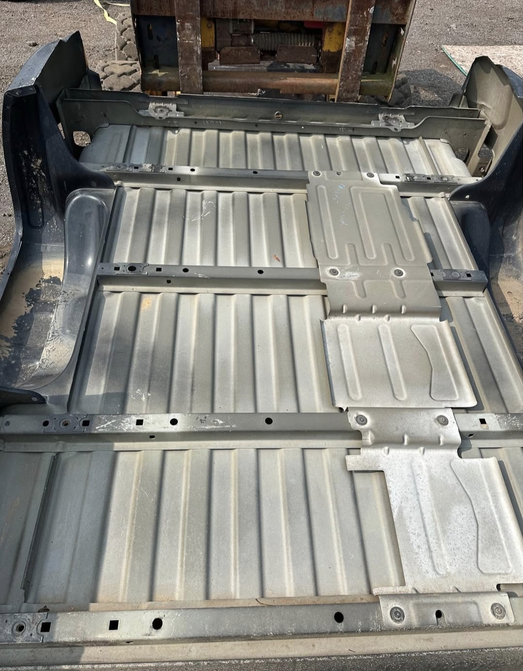 Rust free 07-13 Chevy Silverado 6.5ft bed. - Image 9