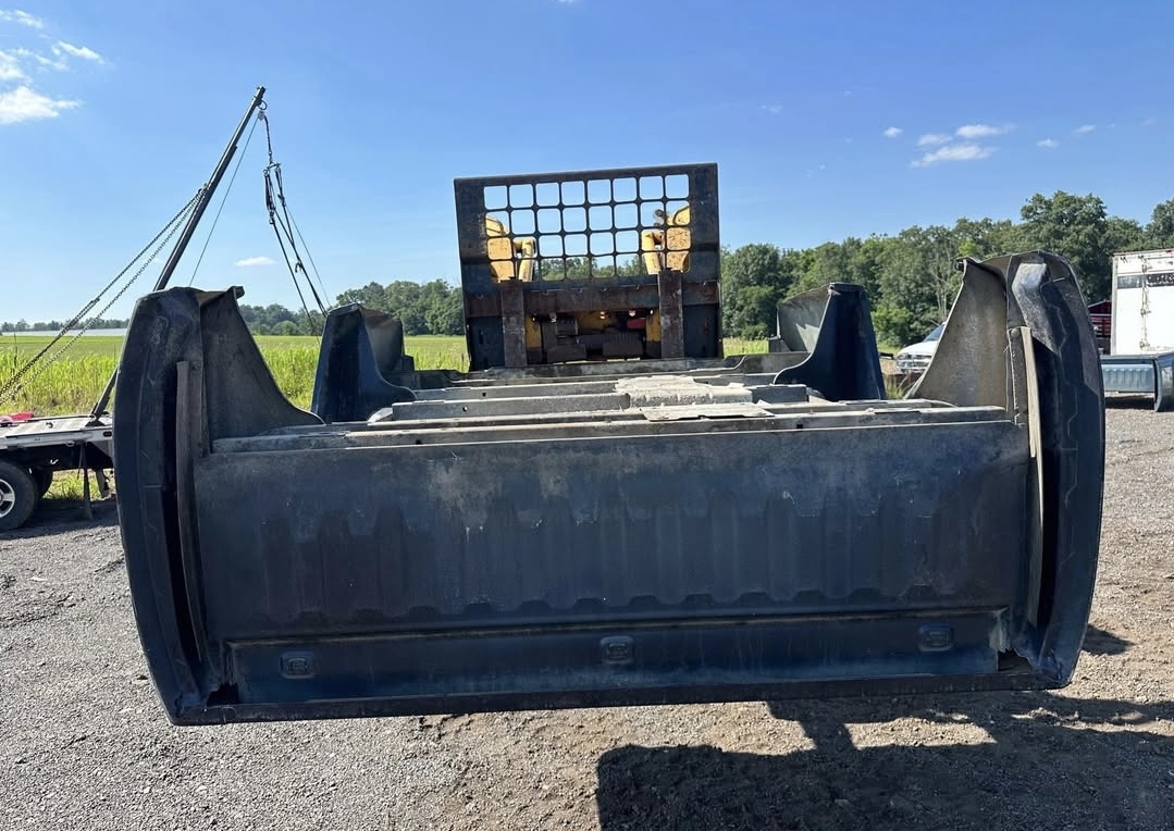 Rust free 07-13 Gmc Sierra 5.9ft bed - Image 8