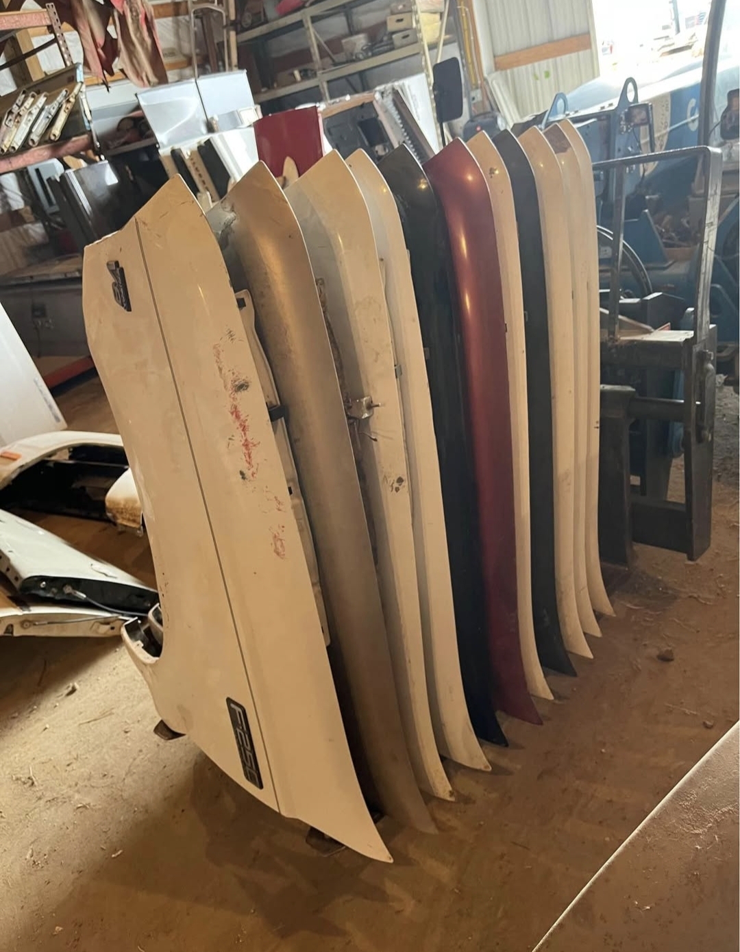 99-07 ford super duty front fenders - Image 3