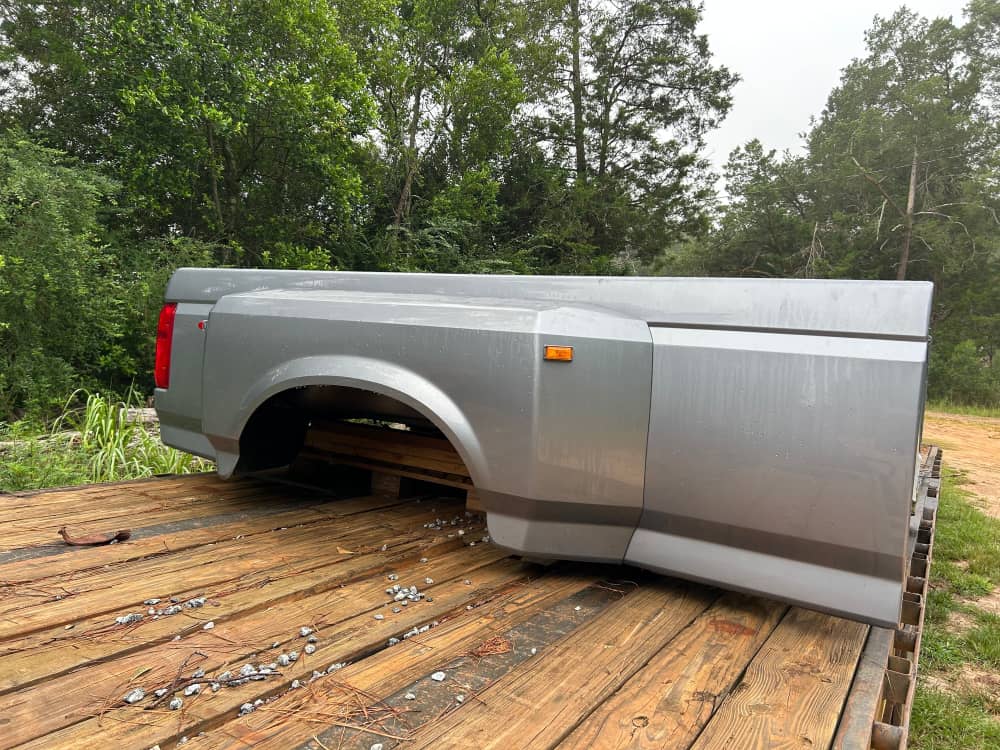 1992–1996 Ford F-350 Dually Truck Bed - Rust-Free OEM Gray DRW Bed - Image 3