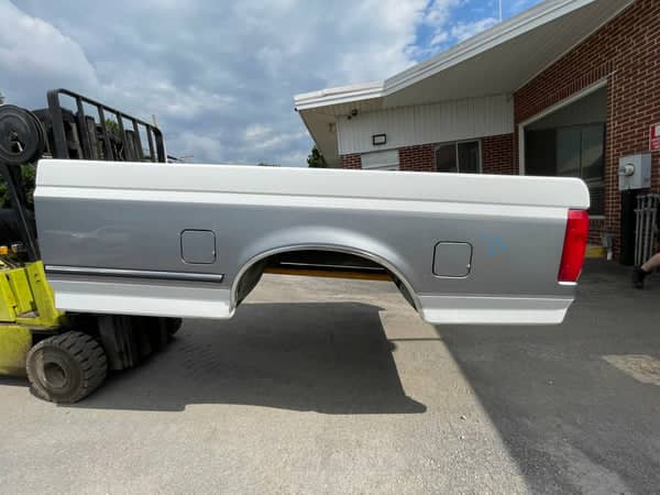 1992–1997 Ford F-150F-250F-350 OBS 8-Foot Long Bed - Rust-Free OEM Two-Tone