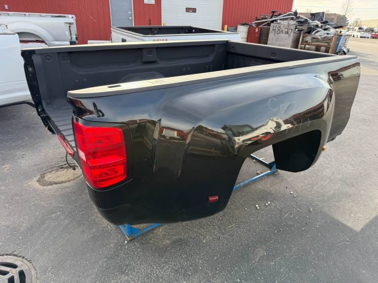 Genuine OEM 2014–2018 GMC Sierra 3500HD Denali 8-Foot Dually Bed – Black DRW Long Bed
