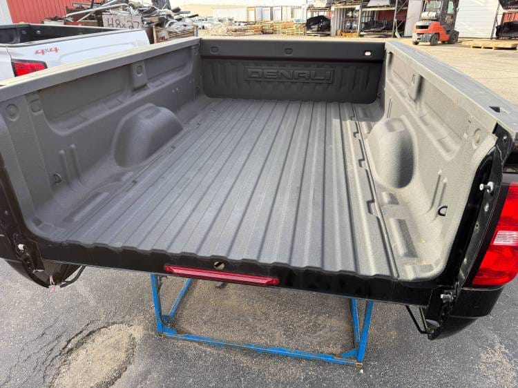 2014–2018 GMC Sierra 3500HD Denali 8-Foot Dually Bed - OEM Black DRW Long Bed - Image 10
