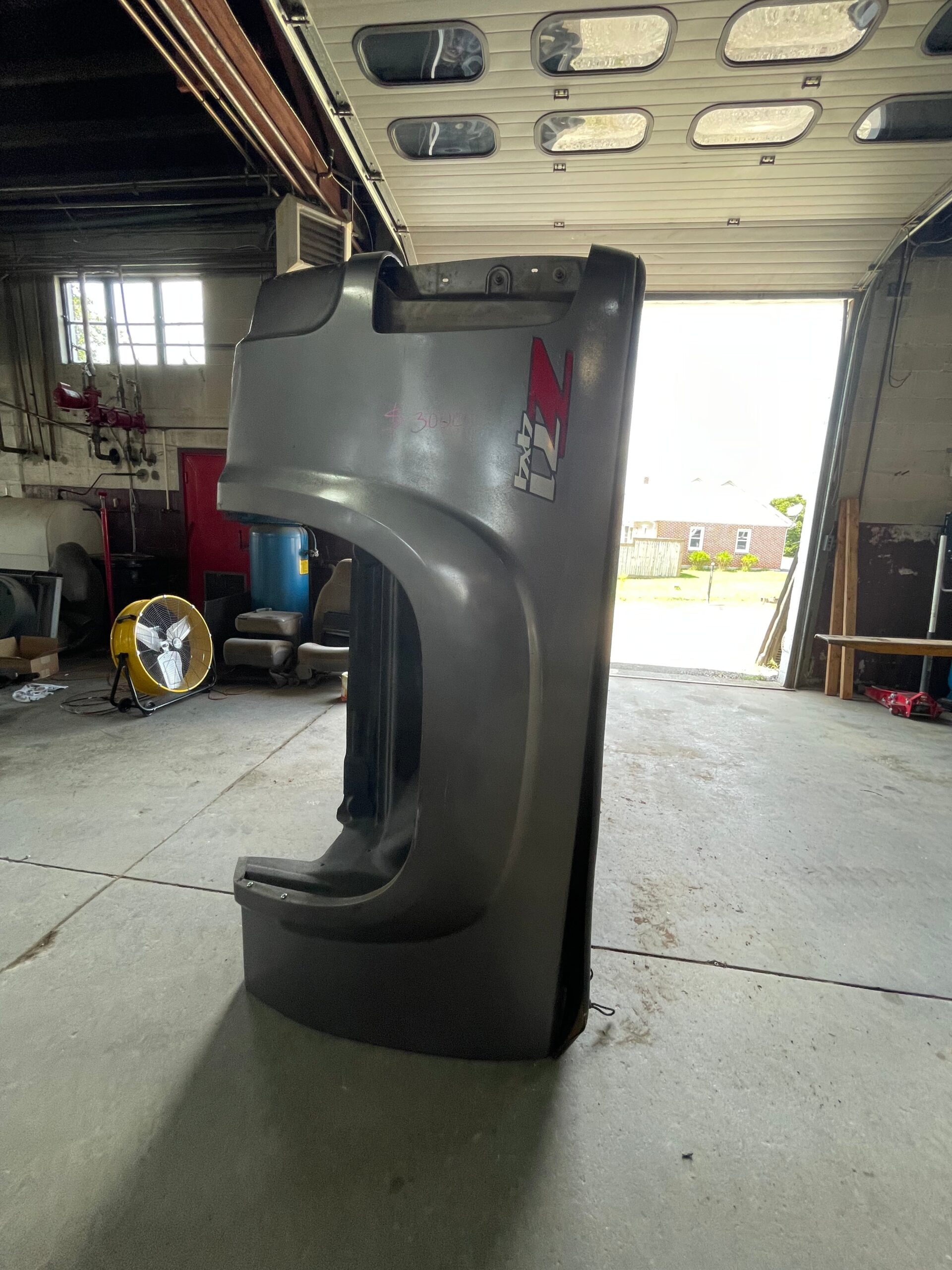 2007-2014 GMC Sierra 5’8” Bed - product photo 2