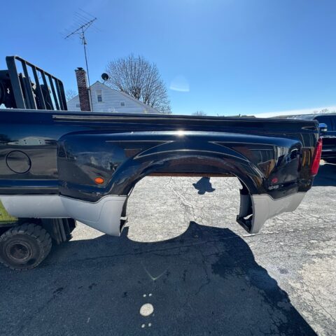 99-10 Superduty 8’ DRW Bed #12652 - product photo 1