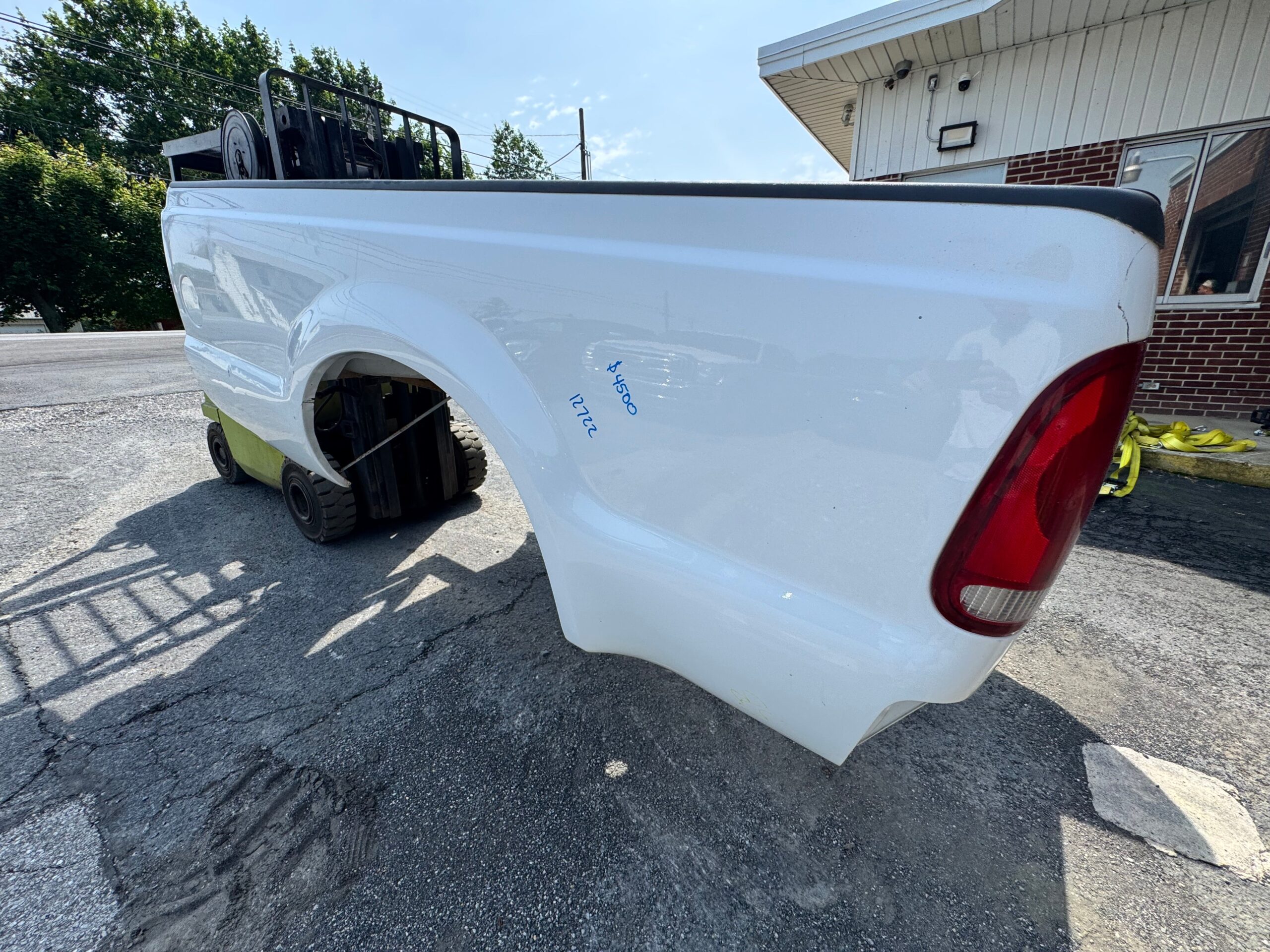 99-10 Superduty 8’ bed #12722 - product photo 4