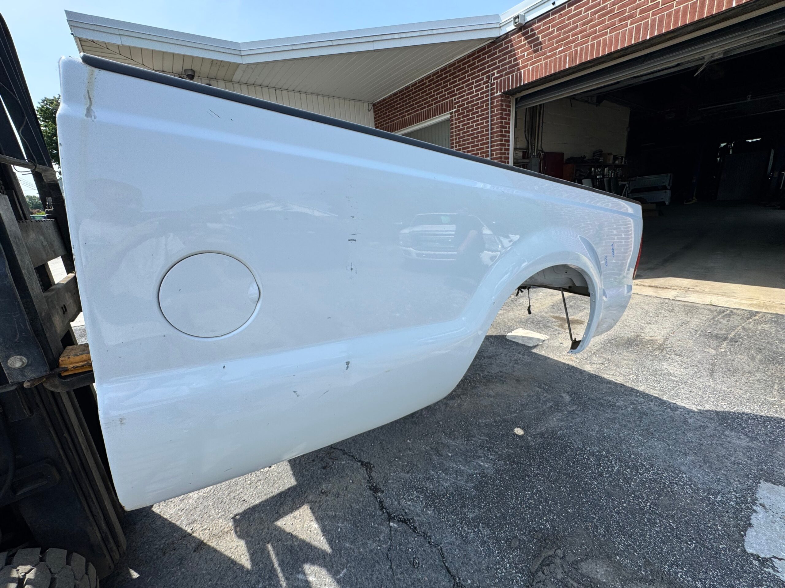 99-10 Superduty 8’ bed #12722 - product photo 3
