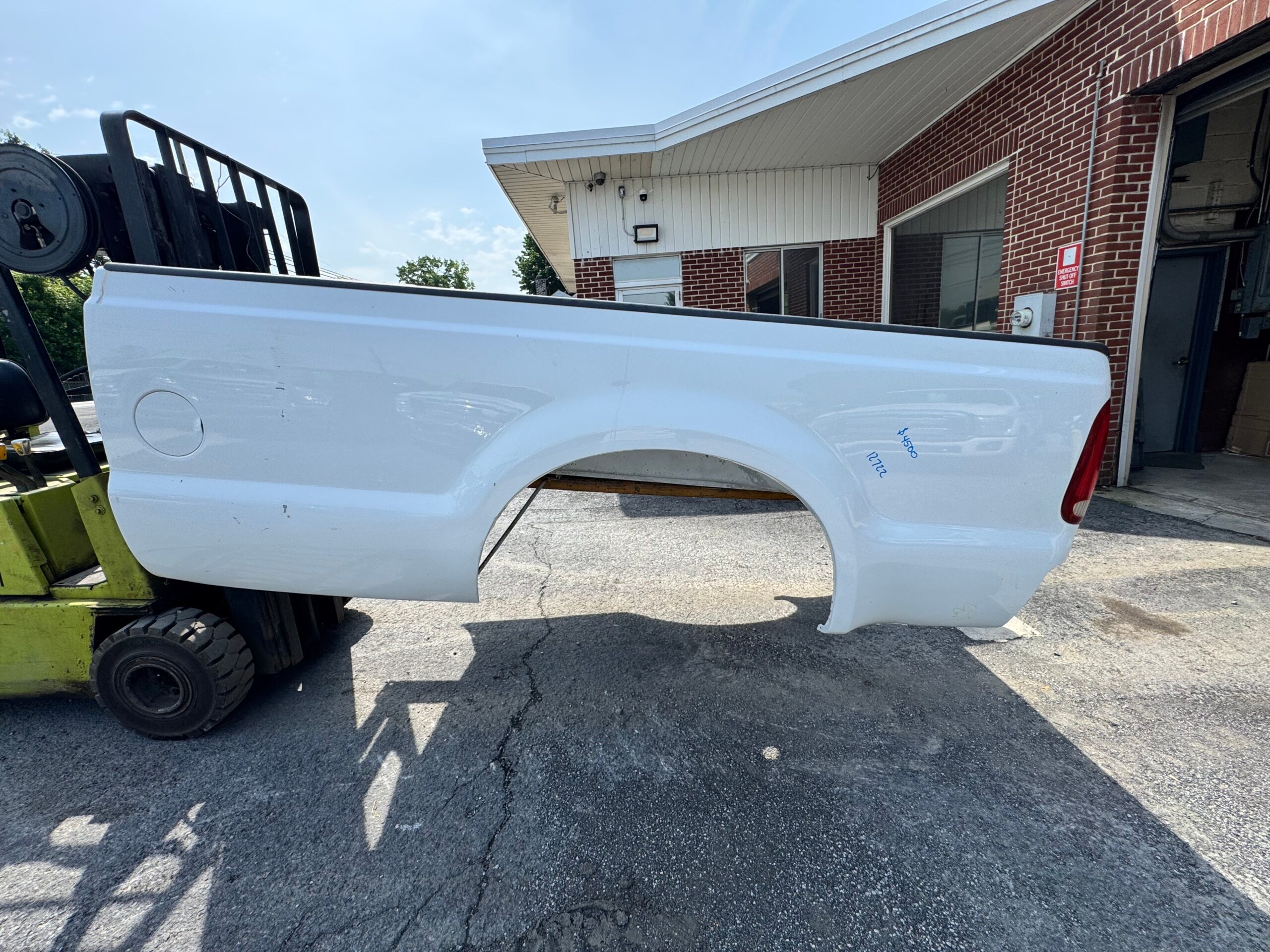 99-10 Superduty 8’ bed #12722 - product photo 1