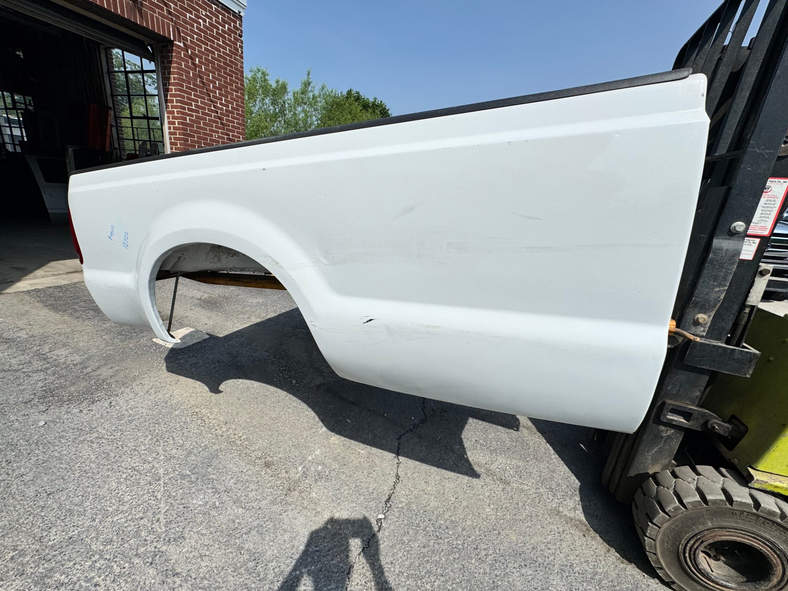 99-10 Superduty 8’ bed #12722 - product photo 6