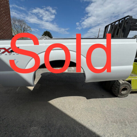 2011-2016 Superduty 8’ bed Oxford white #12594 - product photo 1