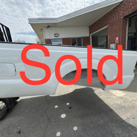2011-2016 Superduty 8’ bed Oxford white #12593 - product photo 1